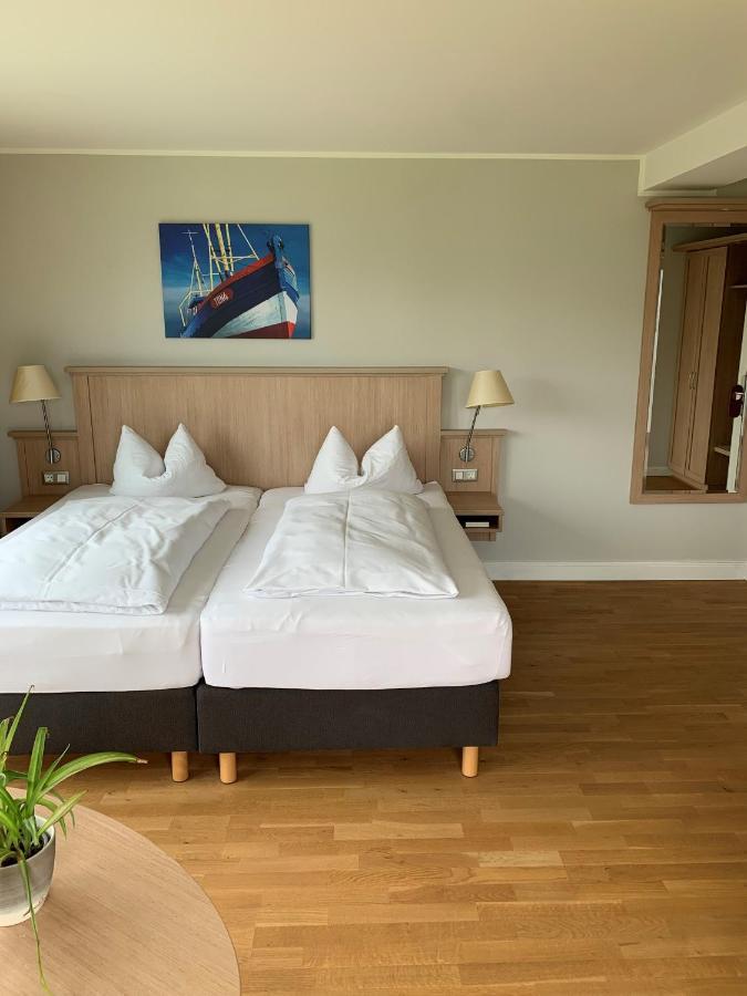 Be Bio Hotel Be Natural - Direkt Am Wasser Tönning Esterno foto
